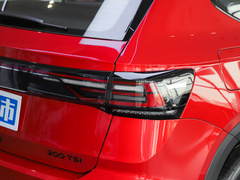 2023款 300TSI 两驱满月版