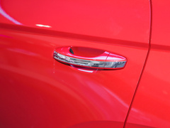 2023款 300TSI 两驱满月版
