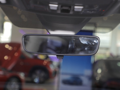 2023款 300TSI 两驱满月版
