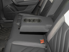 2023款 300TSI 两驱满月版
