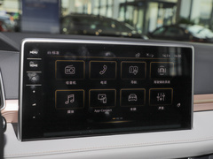 2023款 300TSI 两驱满月版