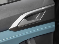 2023款 300TSI 两驱满月版