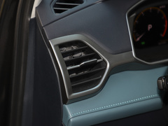 2023款 300TSI 两驱满月版