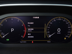 2023款 300TSI 两驱满月版