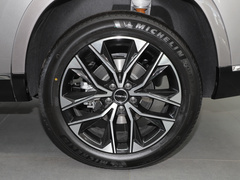 2023款 2.0T 两驱越享版