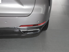 2023款 2.0T 两驱越享版