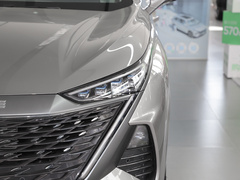 2023款 2.0T 两驱越享版