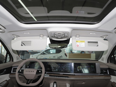 2023款 2.0T 两驱越享版