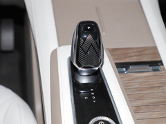 2023款 2.0T 两驱越享版