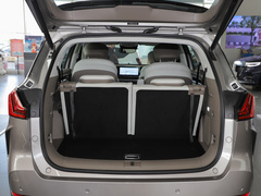 2023款 2.0T 两驱越享版