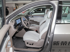 2023款 2.0T 两驱越享版