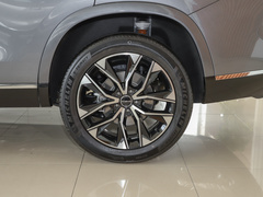 2023款 2.0T 两驱越享版