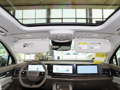 2023款 2.0T 两驱越享版