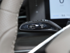 2023款 2.0T 两驱越享版