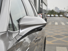2023款 2.0T 四驱越享版