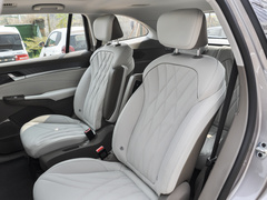 2023款 2.0T 四驱越享版