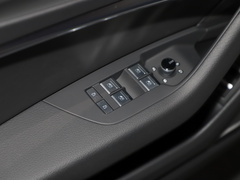 奥迪A6 旅行版 2024款 Avant 先锋派 45 TFSI 臻选动感型