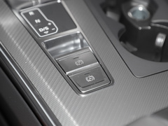 奥迪A6 旅行版 2024款 Avant 先锋派 45 TFSI 臻选动感型