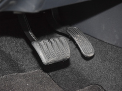 2023款 2.0L CVT领先版