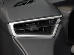 2023款 2.0L CVT领先版