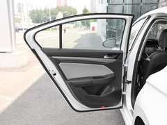 2023款 300TSI DSG尊行版