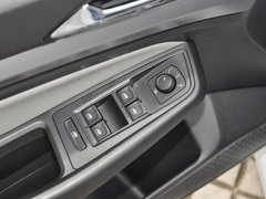 2023款 300TSI DSG尊行版