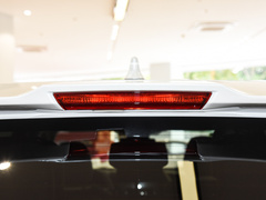 2023款 2.5L智能电混双擎两驱尊贵版 7座