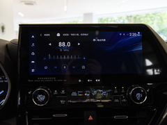 2023款 2.5L智能电混双擎两驱尊贵版 7座