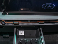 2023款 锐界L 2.0T EcoBoost 四驱七座至尊型