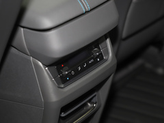 2023款 锐界L 2.0T EcoBoost E-混动两驱七座豪华型