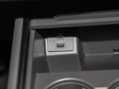2023款 锐界L 2.0T EcoBoost E-混动两驱七座豪华型