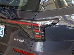 2023款 锐界L 2.0T EcoBoost E-混动四驱七座至尊型