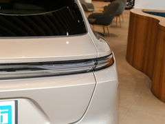 2023款 75kWh Touring