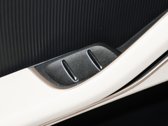 2023款 75kWh Touring