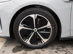 2023款 75kWh Touring