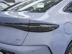 2023款 冠军版 550km 精英型