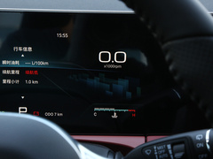 2025款 1.5T 豪华版 5座