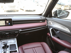 2025款 1.5T 豪华版 5座