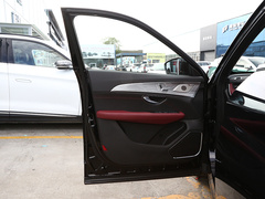2025款 1.5T 豪华版 5座