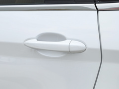 2025款 1.5T 豪华版 5座