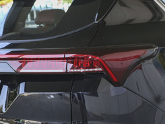 2023款 1.5T 手动自强 5座