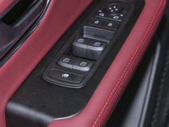 2023款 1.5T 手动自强 5座