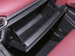 2023款 1.5T 手动自强 5座