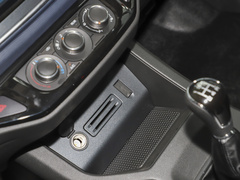 2023款 M5L 1.6L 舒适型 9座