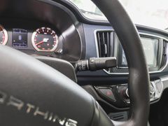 2023款 M5L 1.6L 舒适型 9座