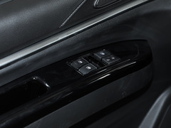 2023款  M5L 1.6L 豪华型 7座