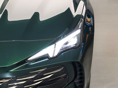 2023款 2.0T 自动Trophy+激擎耀世版