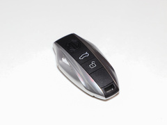 2023款 2.0T 自动Trophy+激擎耀世版