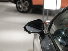 2023款 2.0T 自动Trophy+激擎耀世版