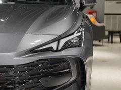 2023款 2.0T 自动Trophy+激擎耀世版